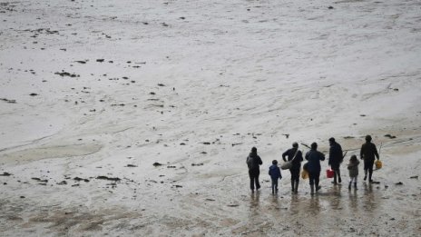 Да се разходиш по водата при "прилива на века”