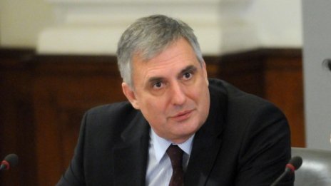 Калфин бори безработицата с почасова заетост 