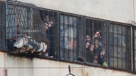 Затворническа администрация: 1 млн. лева преразход месечно