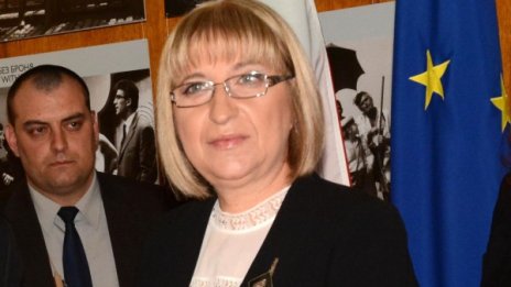 Цачева обеща "всякакви" законови промени за КТБ