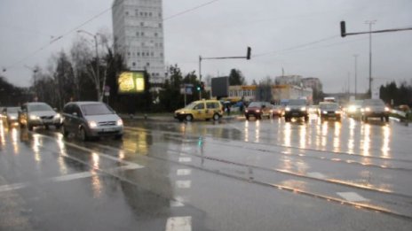 Експериментът в Dnes.bg: Дебнат ни светофари-убийци