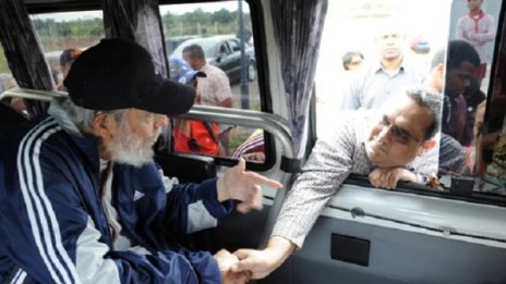 Фидел Кастро се появи, а повече от година се кри