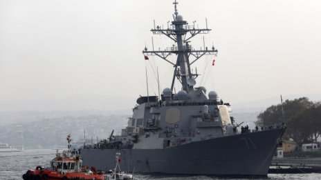 Американски миноносец участва в учения в Черно море