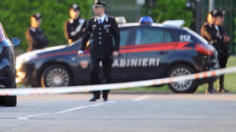 Трима обраха банка в Италия, заплашили персонала с бомба менте