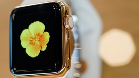 Невидимата ръка, която стои зад Apple Watch