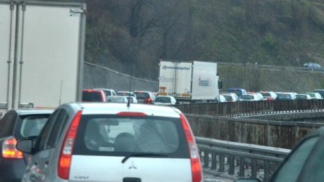 Слънце и сериозен трафик ни чакат в последния почивен ден