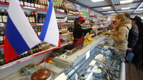 Здравата хватка на Кремъл – харесвана от руснаците