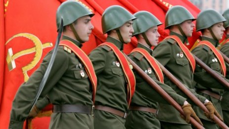 Кой хвърля сянка върху Деня на победата?