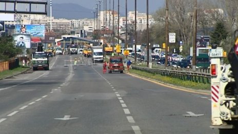 Ремонтът: По-добре в задръстване, отколкото в сервиза!