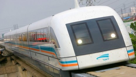 Влак постави рекорд - лети с 603 километра в час