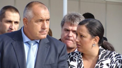 Народът харесва Лили Павлова повече от Борисов