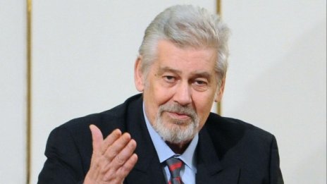 Завръщане: Ламбо пак на работа в парламента