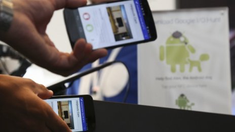 Прозрачна пеперуда ще доведе до революция в смартфоните