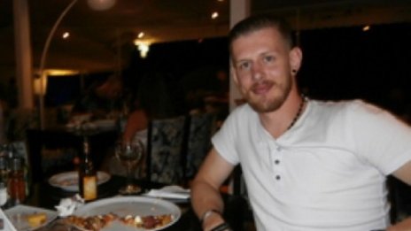 Александър e жив и здрав, бил в палатков лагер