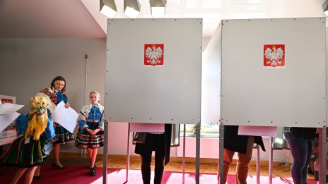 Президенстки избори в Полша, балотаж в Румъния