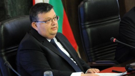 Цацаров: Прокурорът на Плевен да се отстрани временно!