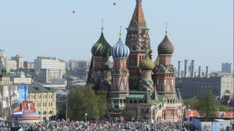 Москва през 2025 г.: Виждам не един, а два града!