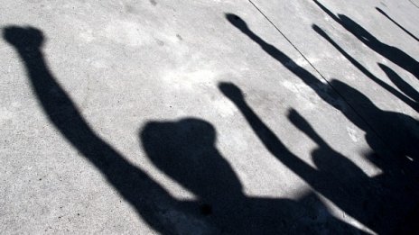 Роми пребиха и ограбиха турист от Холандия