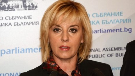 Формулата на Мая: Асфалт + Бойко = реформа