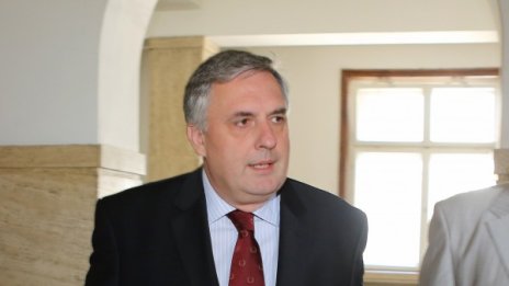 Калфин вярва: Ефектът от пенсионната реформа - след години 
