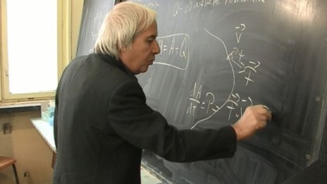 Тео Теодосиев – Учителят с главно "У"