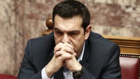 Правителство и премиер в Атина – на ръба на бръснача