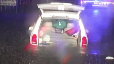 Най-малко трима загинали при наводненията в САЩ