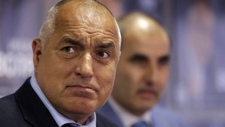 Правителствата се страхуват от електората си!