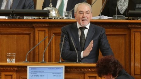 Образоваме ли ромите, ще спазват закона, убеден е Местан  