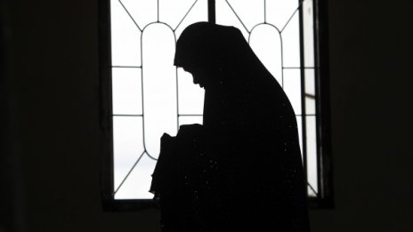 2000 "приключенци" от Русия се влели в ИД