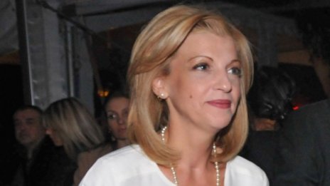 Миа Сантова не страда от липсата на ефир 
