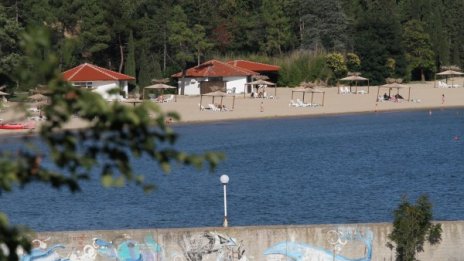 Свлачище заплашва морето на властта