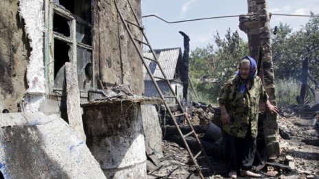 Две деца и три жени загинаха при обстрел в Източна Украйна