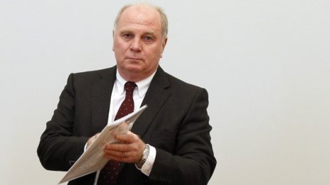 Затворникът Ули Хьонес вече е почти свободен
