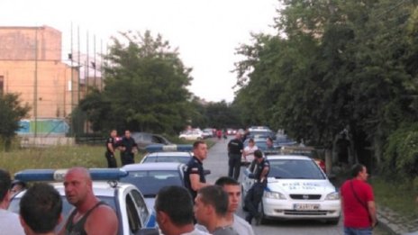 Полиция варди Орландовци, ромите &ndash; уплашени