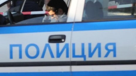 Мъж запали гаража си в Айтос
