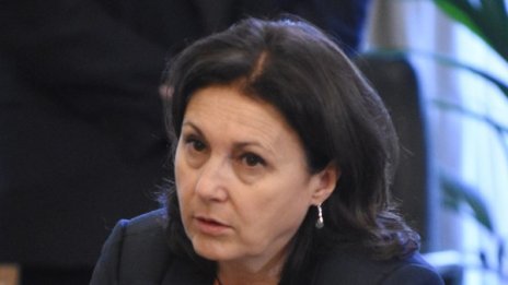 Спретнаха проверка на "развързаната" Анна Витанова