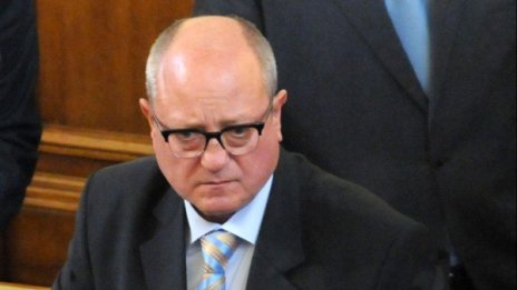 Танев иска бързи избори за нов ректор в Стопанската академия