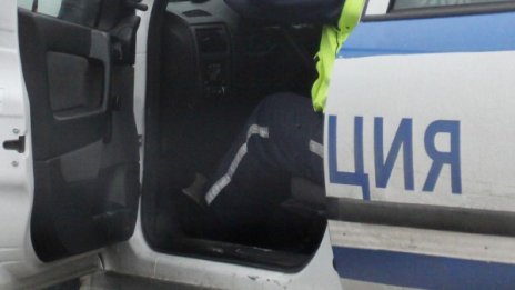 Чужденец загина след удар на кола и камион