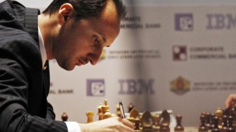 Топалов с първа загуба на Супертурнира в Ставангер