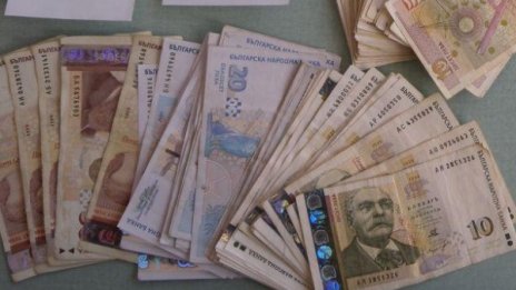 "Професор" завлече баба и дядо с близо 19 хил. лв.