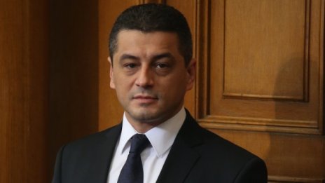 Янков: С новия фонд се източват държавни енергийни предприятия