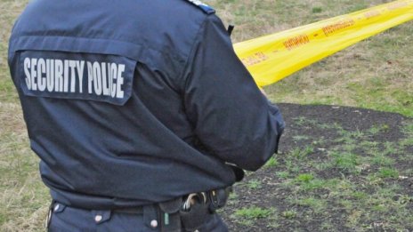 Полицаите ни – от закрилници в насилници
