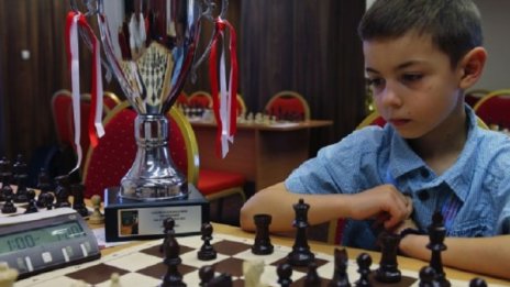 Силата на таланта: Светли – малкият шахматен шампион 
