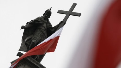 Покрай гръцката криза Полша се чуди: Да приема ли еврото?