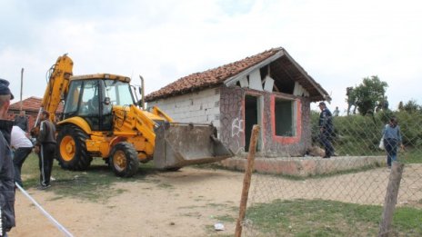 Съдът в Страсбург спира събарянето на къщите в Гърмен