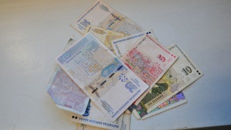 С 2800 лева изгоря русенска баба