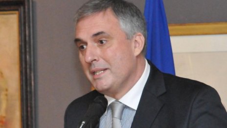 Не обвързваме съдебната реформа с пенсионната, отсече Калфин