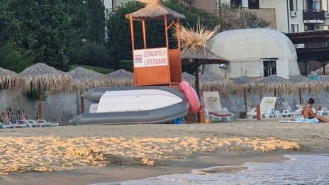 До 2500 лв. стигат заплатите на спасителите във Варна 