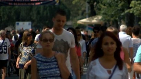 Горе ръцете, долу... джебчиите. 72 камери вардят Бургас